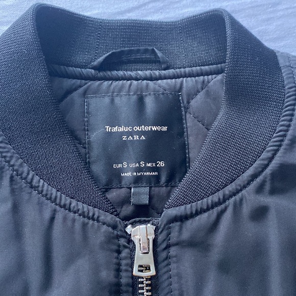 Zara black bomber style jacket. Light weight, quilted interior, zip front. Small - Picture 4 of 8